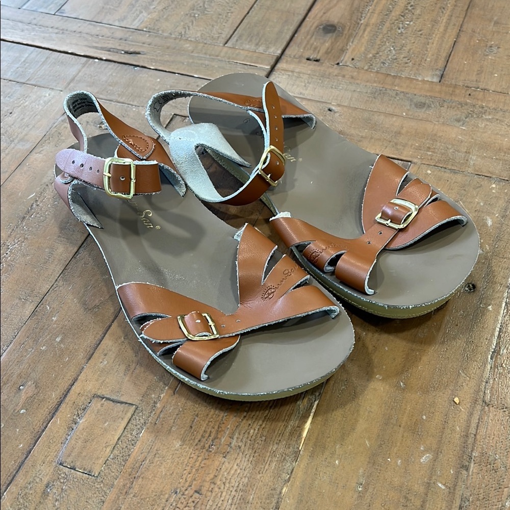 Salt Water Sandals by Hoy Brown Leather Girls' Sandals with Gold Buckles